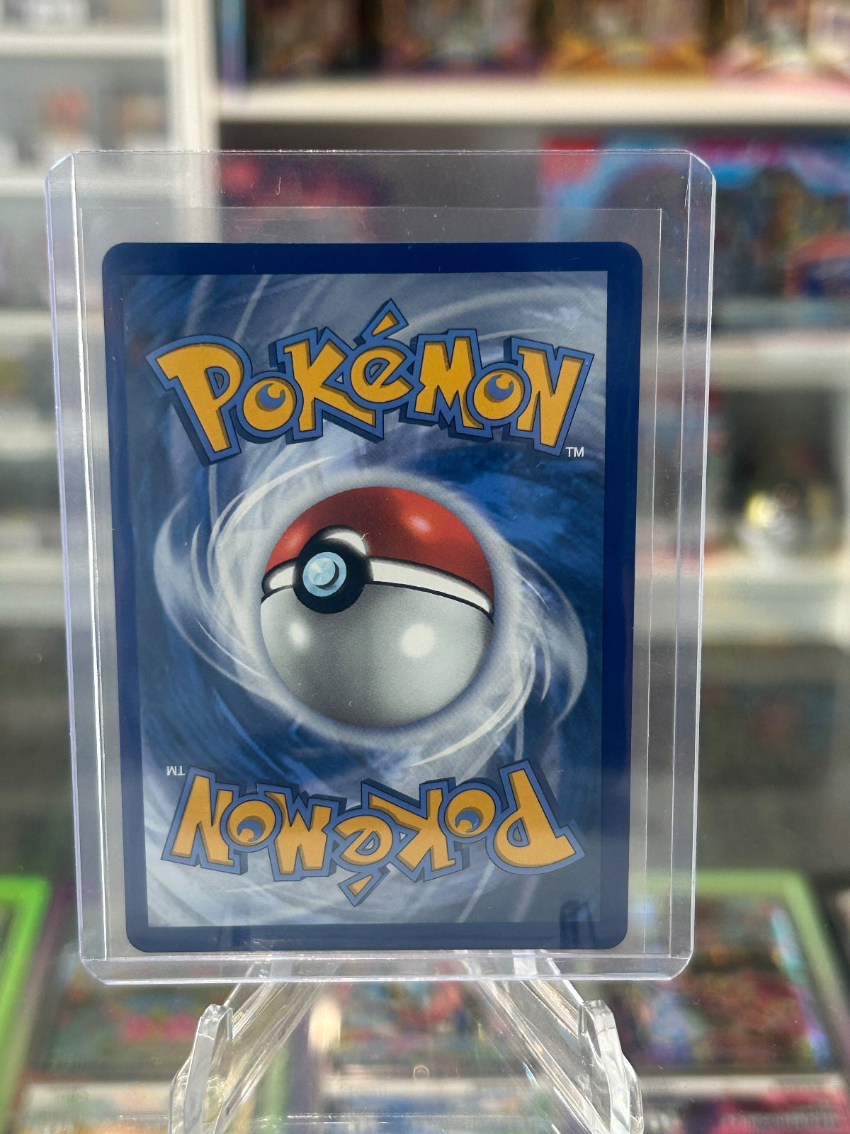 Mew VMAX Holo Ultra Rare SWSH08: Fusion Strike 114/264 NM (Back)