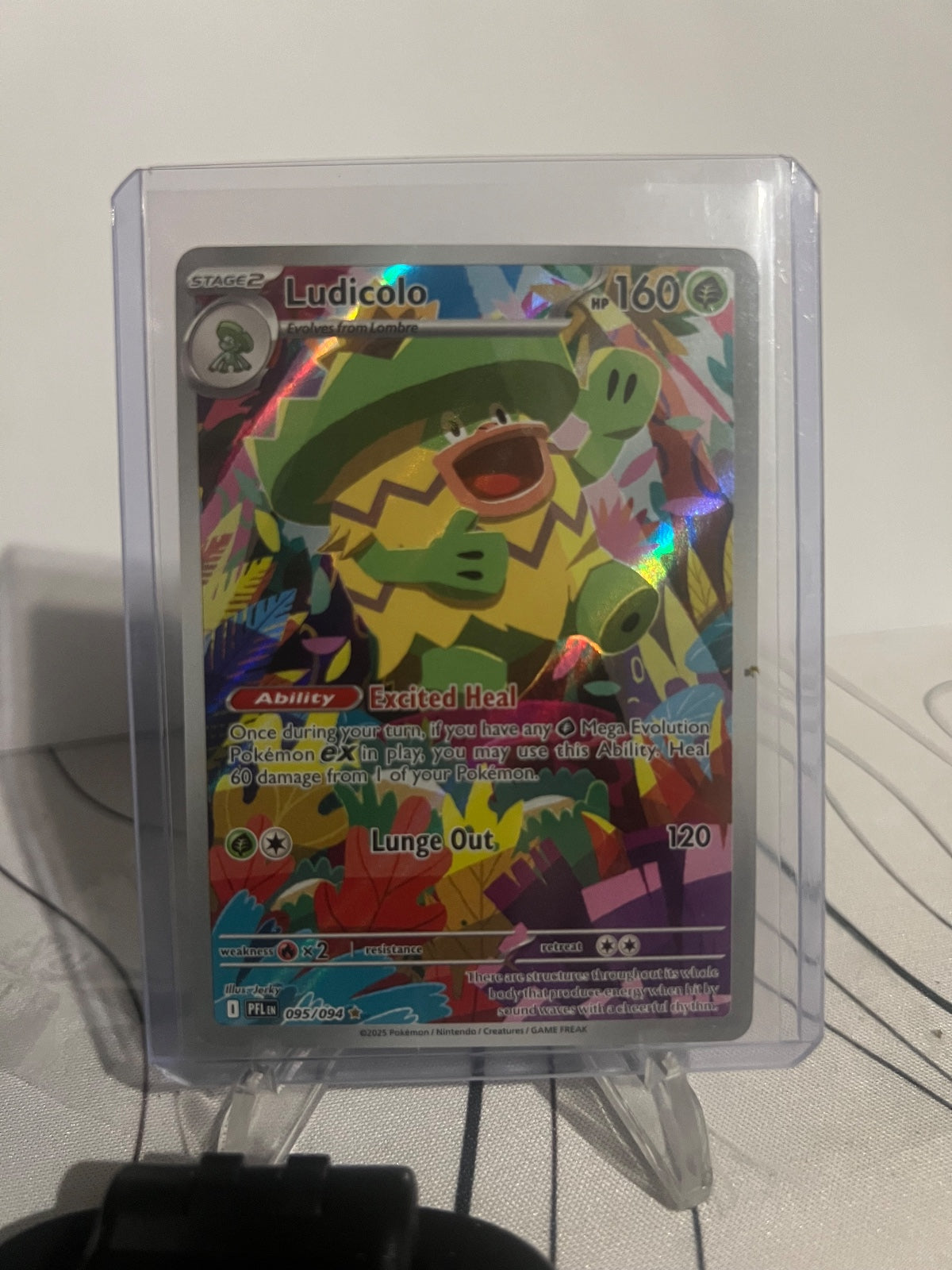 Ludicolo Holo Illustration Rare ME02: Phantasmal Flames 095/094 NM