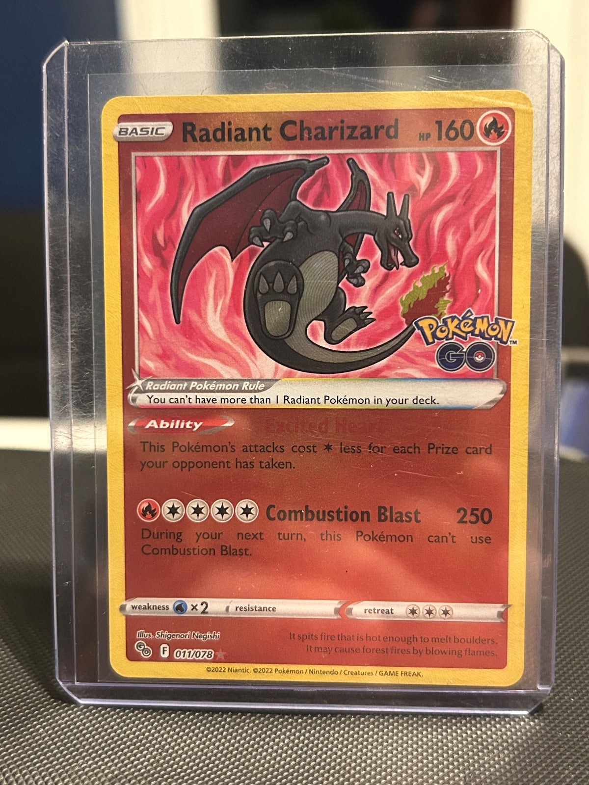 Radiant Charizard Holo Radiant Rare Pokemon GO 011/078 NM