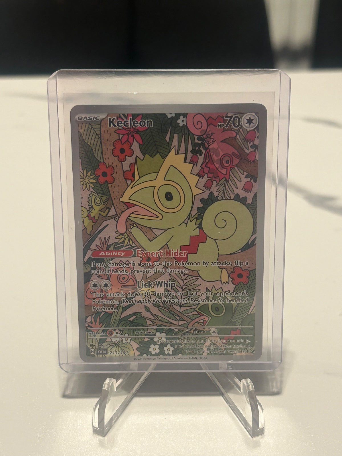 Kecleon Holo Illustration Rare SV08: Surging Sparks 213/191 NM